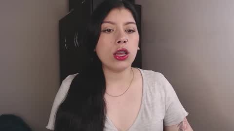 Snapshot of emmi_0 chatting on November 10, 11:15 pm Emily Independent model online show from November 10, 11:15 pm