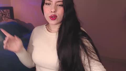 Snapshot of emmi_0 chatting on November 30, 9:02 am Emily Independent model online show from November 30, 9:02 am