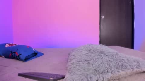 Snapshot of emmi_00 chatting on November 23, 2:55 am Emmi online show from November 23, 2:55 am