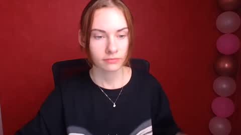 Snapshot of emmi_rossum chatting on February 19, 6:11 am Emmi online show from February 19, 6:11 am