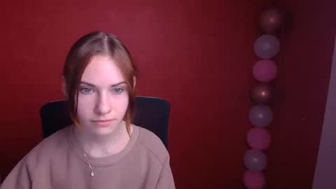 Snapshot of emmi_rossum chatting on February 22, 12:19 pm Emmi online show from February 22, 12:19 pm