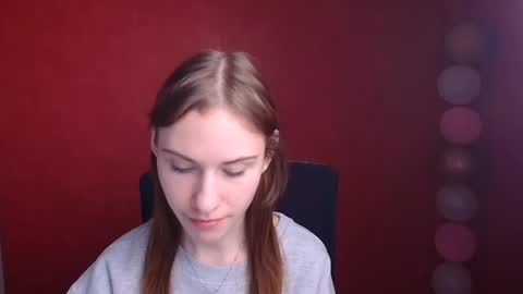 Snapshot of emmi_rossum chatting on March 3, 12:05 pm Emmi online show from March 3, 12:05 pm