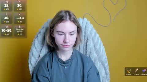 Snapshot of emmi_rossum chatting on November 30, 6:17 am Emmi online show from November 30, 6:17 am