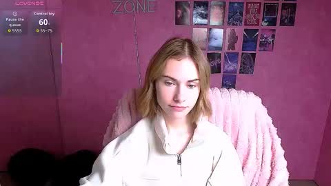 Emmi online show from December 18, 6:08 am