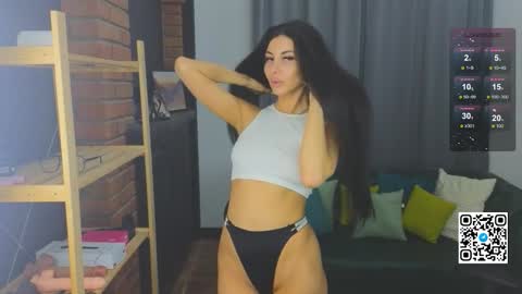 Mia online show from November 28, 8:44 pm