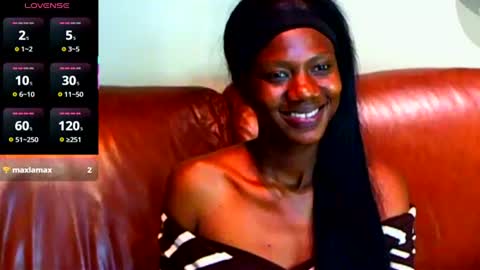 Snapshot of emmiblaq chatting on July 15, 11:10 pm emmiblaq online show from July 15, 11:10 pm