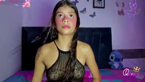 Snapshot of emmie_bunny chatting on June 26, 1:10 am Emmie online show from June 26, 1:10 am