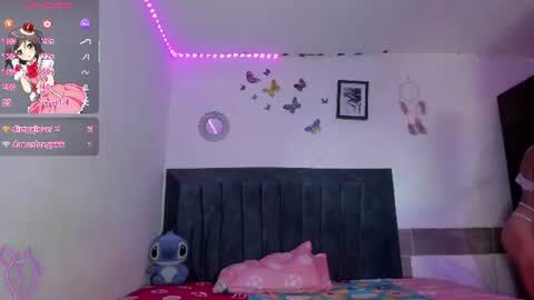 Snapshot of emmie_bunny chatting on August 8, 3:25 pm Emmie online show from August 8, 3:25 pm