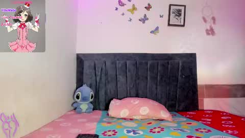 Snapshot of emmie_bunny chatting on August 10, 12:36 am Emmie online show from August 10, 12:36 am