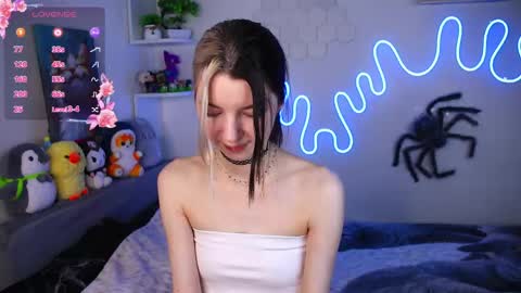 emmie_everly online show from May 2, 7:41 pm
