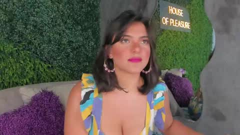 Emmiily online show from February 12, 7:56 pm