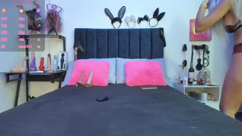          online show from February 7, 12:06 pm