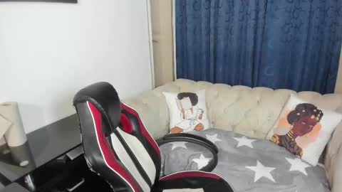 Emmily online show from October 12, 2:32 am