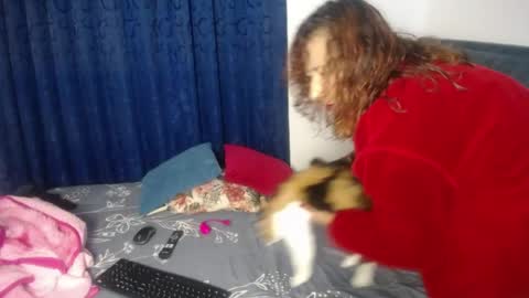 Emmily online show from June 7, 5:44 am