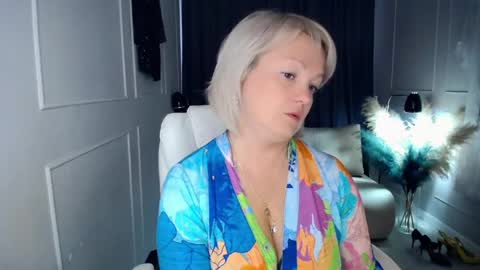 emmmam online show from June 1, 12:07 pm