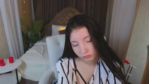 emmy_dreamy_ online show from July 26, 1:36 am
