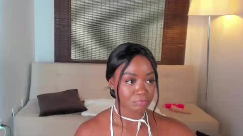 Snapshot of emmy_jacksson chatting on March 12, 6:44 pm emmy_jacksson online show from March 12, 6:44 pm