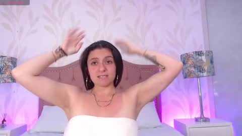 Snapshot of emmy_palacios chatting on November 10, 12:15 pm Emmy online show from November 10, 12:15 pm