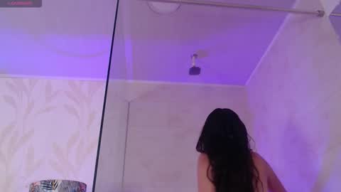 Snapshot of emmy_palacios chatting on November 18, 11:47 am Emmy online show from November 18, 11:47 am