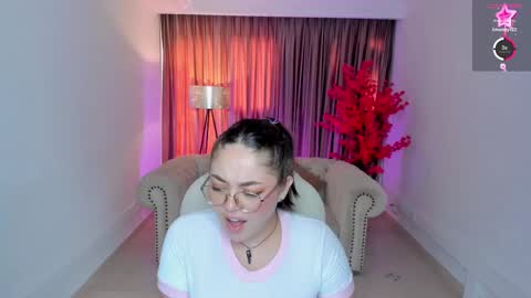 Emmy Walker online show from February 16, 3:27 pm