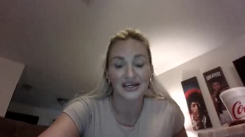 emmylove100 online show from May 4, 7:43 pm