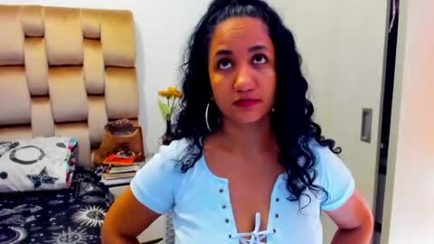 Snapshot of emperatriztapia chatting on June 19, 3:16 pm emperatriztapia online show from June 19, 3:16 pm
