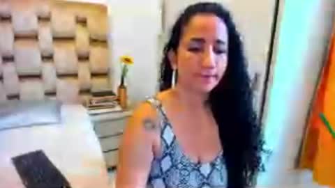 Snapshot of emperatriztapia chatting on July 8, 9:30 pm emperatriztapia online show from July 8, 9:30 pm
