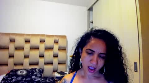 Snapshot of emperatriztapia chatting on July 17, 11:42 pm emperatriztapia online show from July 17, 11:42 pm