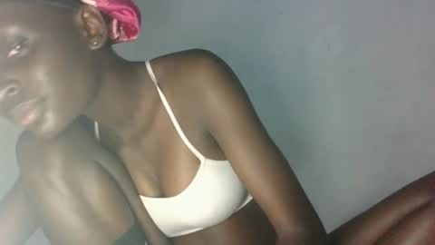 Snapshot of empress_ivy1 chatting on July 5, 6:26 pm empress_ivy1 online show from July 5, 6:26 pm