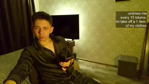 emveeboy96 online show from November 16, 2:55 pm