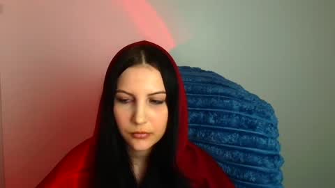 Emma online show from May 11, 4:04 pm