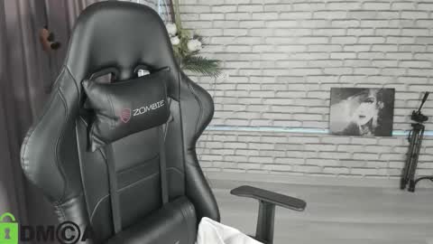 emy__angel online show from December 19, 12:39 am