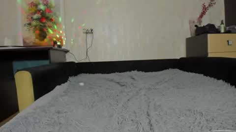 emydeliro online show from July 14, 2:05 am