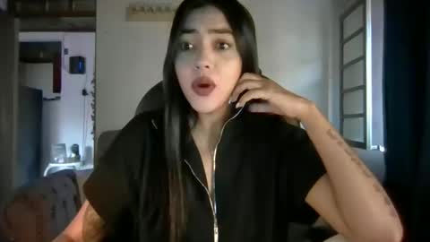 Snapshot of emylilopez chatting on December 1, 10:26 pm emyli lopez online show from December 1, 10:26 pm