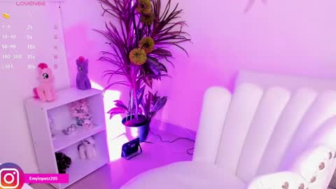 Emily online show from November 7, 3:06 am