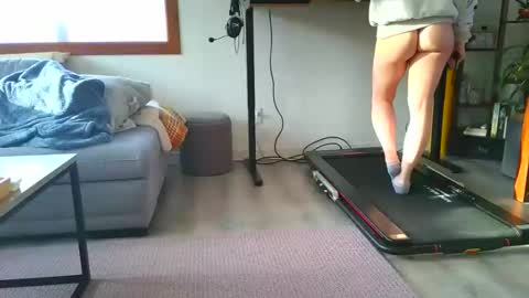 emyxxl online show from February 18, 1:40 pm