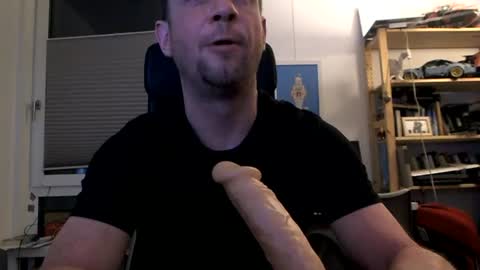 emzett online show from June 14, 12:08 am