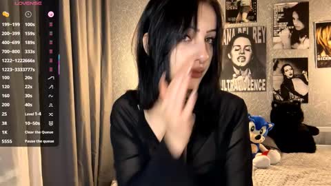 Snapshot of enasmelko chatting on November 10, 7:46 pm Amelia online show from November 10, 7:46 pm