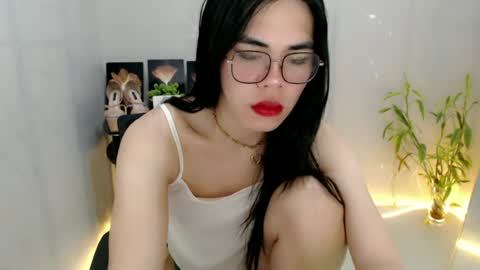 enchantress_mia03 online show from June 28, 9:32 pm