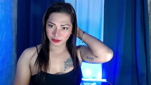 Snapshot of enchantressjenieghxxx chatting on October 17, 11:46 am Jeniegh online show from October 17, 11:46 am