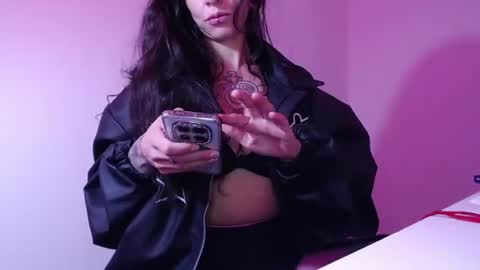 Snapshot of enchantressqueen chatting on July 24, 12:36 pm EnchantressQueen online show from July 24, 12:36 pm
