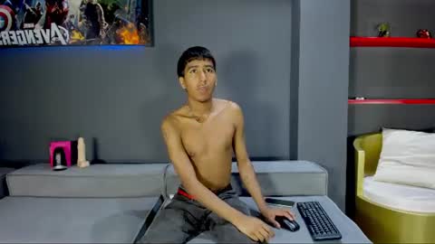 Ender online show from July 2, 8:59 pm