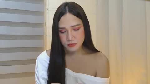 sahara love online show from February 17, 10:45 am