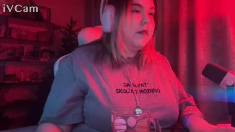 Snapshot of endless_voice_ chatting on December 14, 11:15 am endless_voice_ online show from December 14, 11:15 am