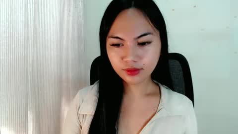 Snapshot of endlessmiax chatting on October 13, 1:05 am maria online show from October 13, 1:05 am