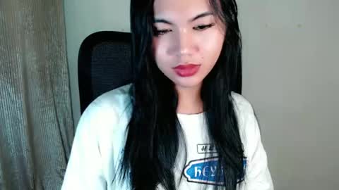 Snapshot of endlessmiax chatting on October 23, 7:29 am maria online show from October 23, 7:29 am