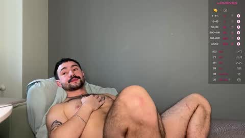 Snapshot of enen_glo chatting on February 5, 1:05 pm Enen online show from February 5, 1:05 pm