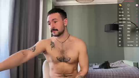 Snapshot of enen_glo chatting on March 14, 7:36 am Enen online show from March 14, 7:36 am