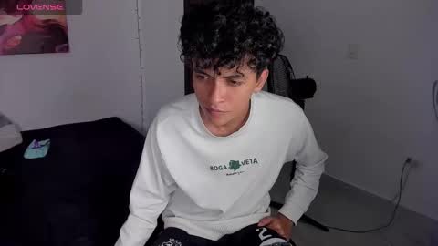 Salo online show from February 16, 9:00 pm