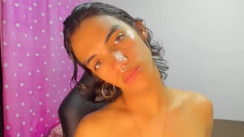 engel20042001 online show from December 14, 4:01 am